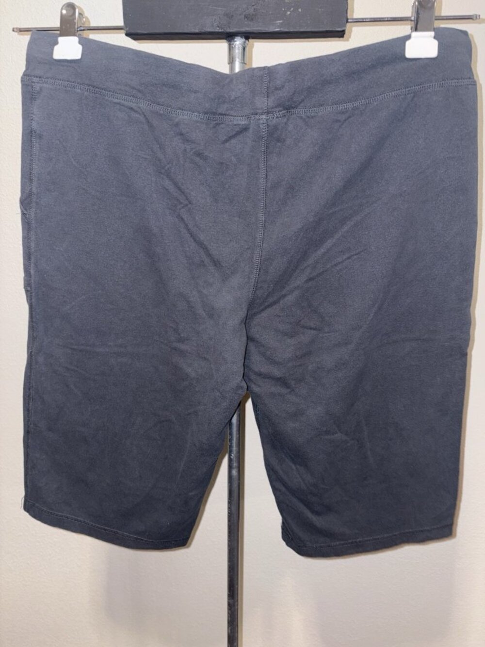 Danskin Now Womens Size XL 16/18 Comfy Stretch Capri Pants  36X16 - Picture 6 of 8